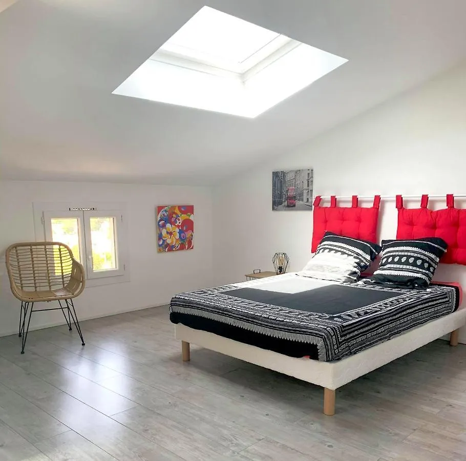 Le Jacaranda Villa Villeneuve-Loubet 0*,